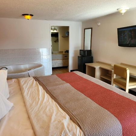 Fairbridge Inn Express Лондон Экстерьер фото