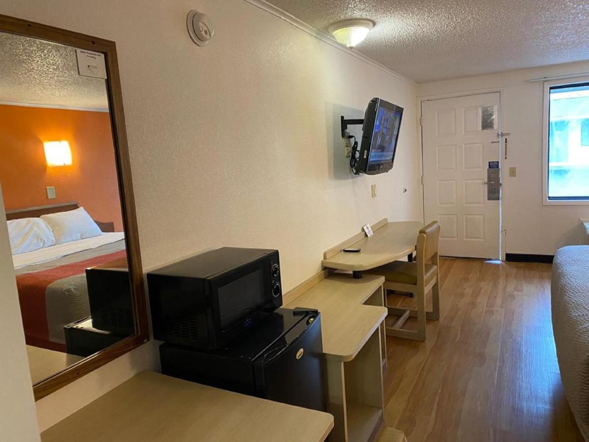 Fairbridge Inn Express Лондон Экстерьер фото