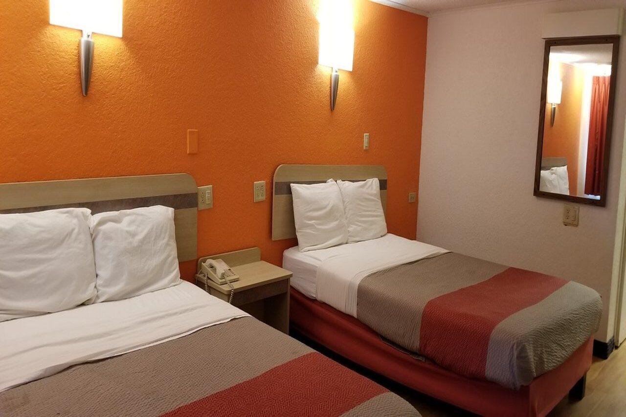 Fairbridge Inn Express Лондон Экстерьер фото