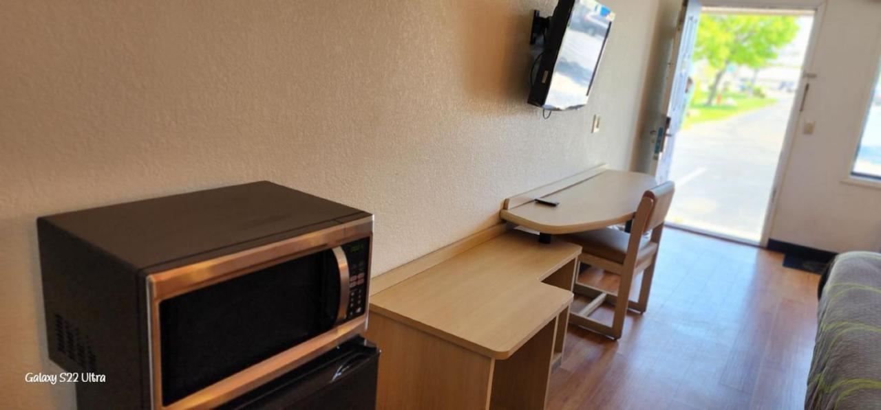 Fairbridge Inn Express Лондон Экстерьер фото