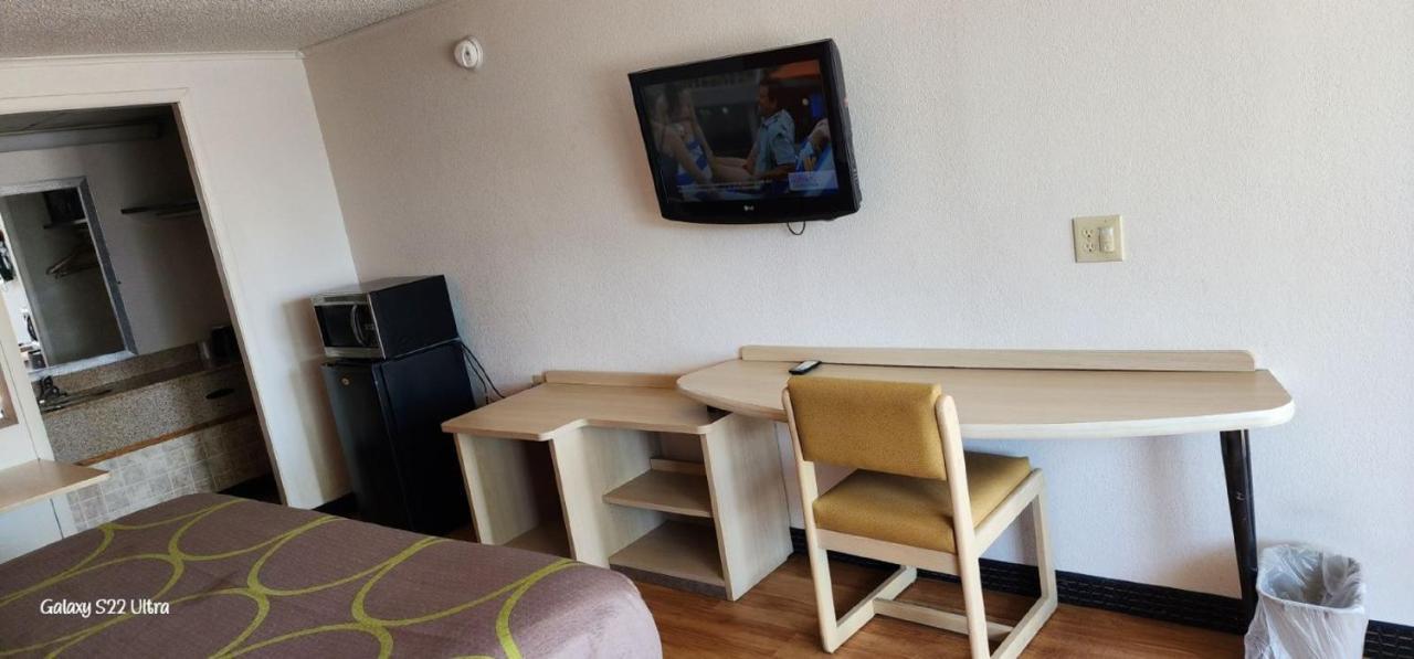 Fairbridge Inn Express Лондон Экстерьер фото