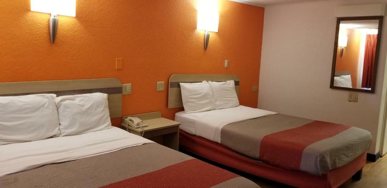 Fairbridge Inn Express Лондон Экстерьер фото